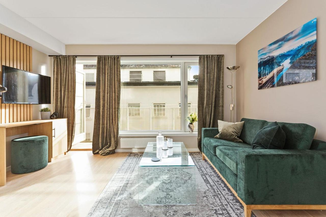 Superior One-Bedroom Apartment
