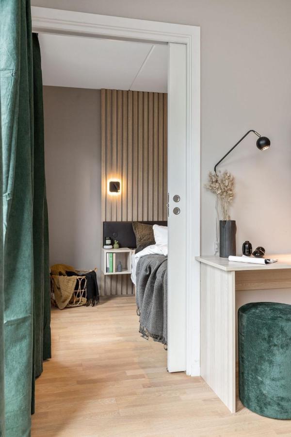 Superior One-Bedroom Apartment