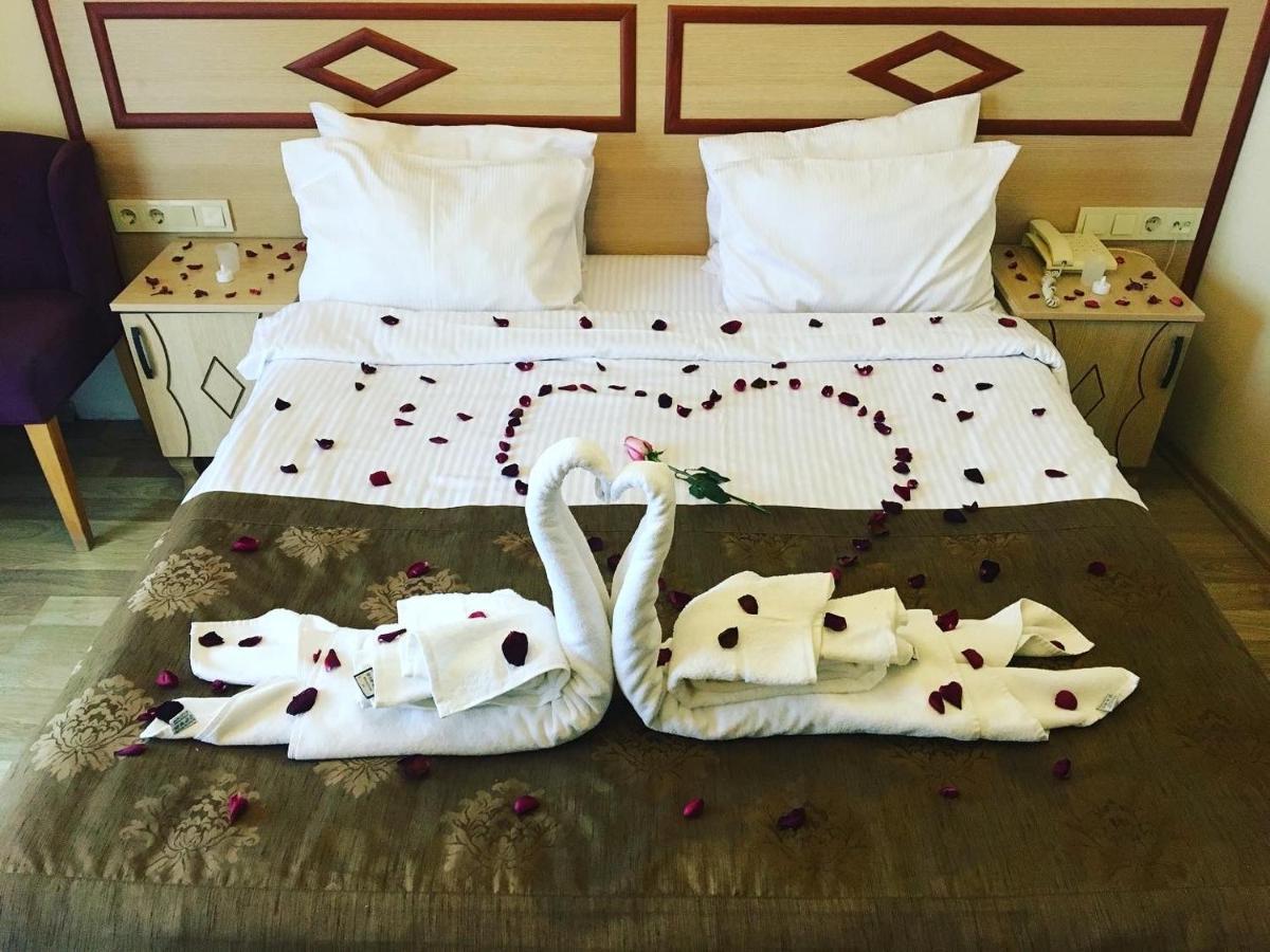Double or Twin Room Sea View