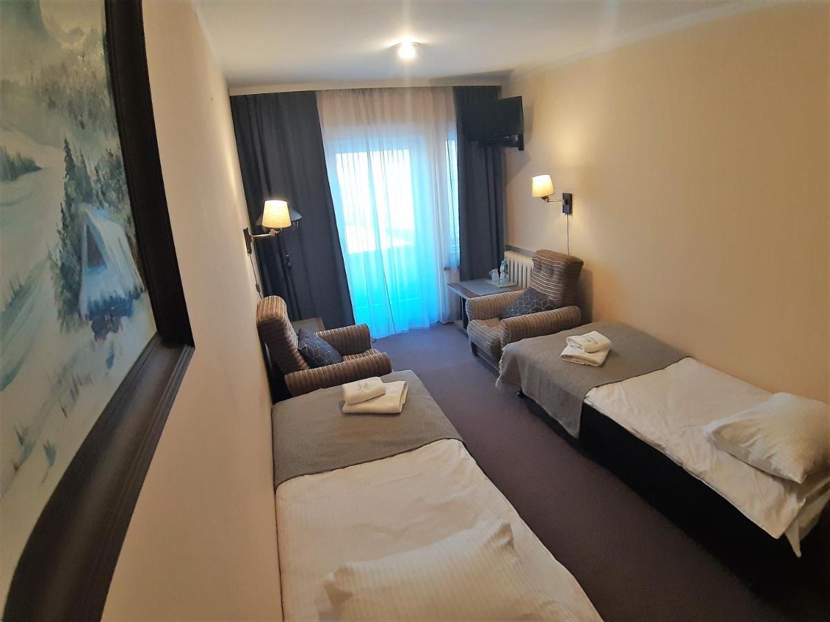 Twin Room with Private External Bathroom,1589301947:JPEG