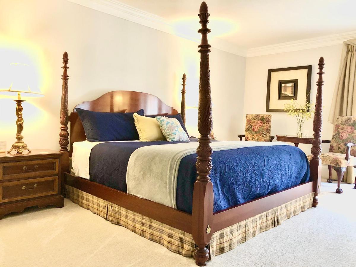 Samantha King Suite