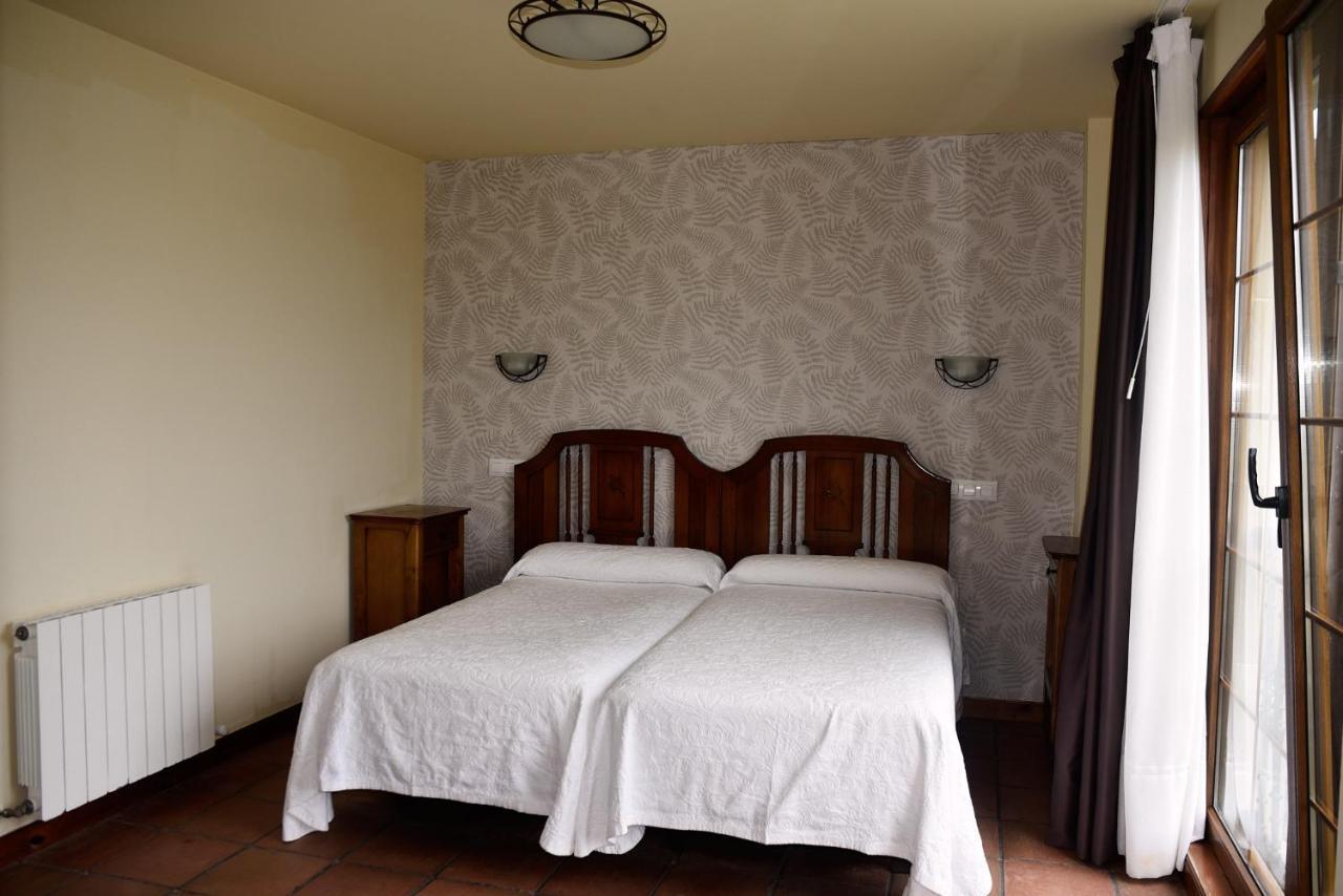 Twin Room Private Bathroom