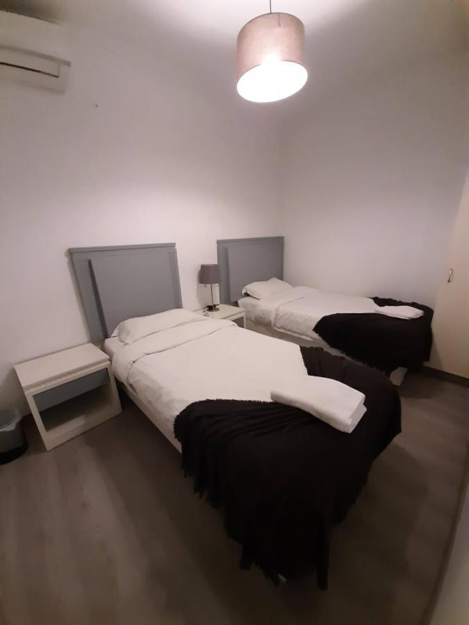 Room without Window 2 beds