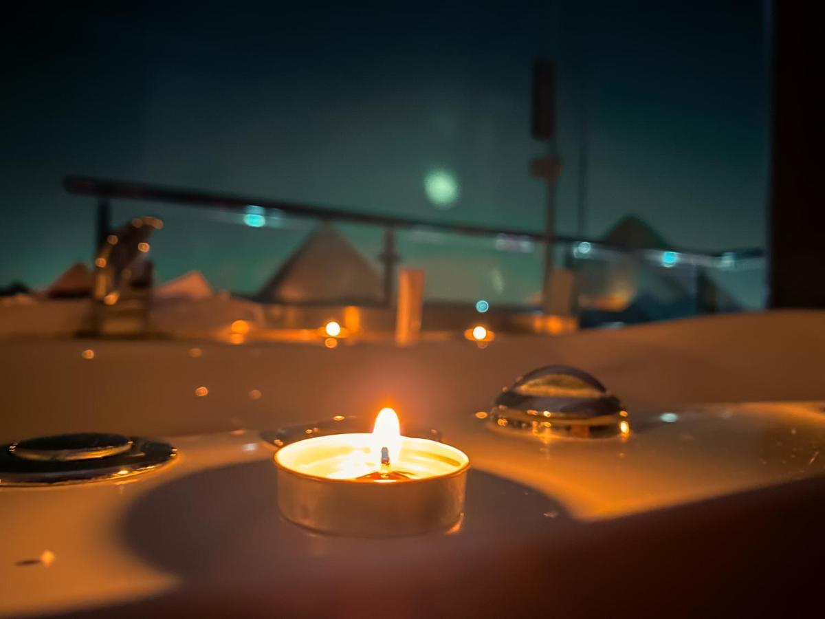 Delluxe King Suite Jacuzzi