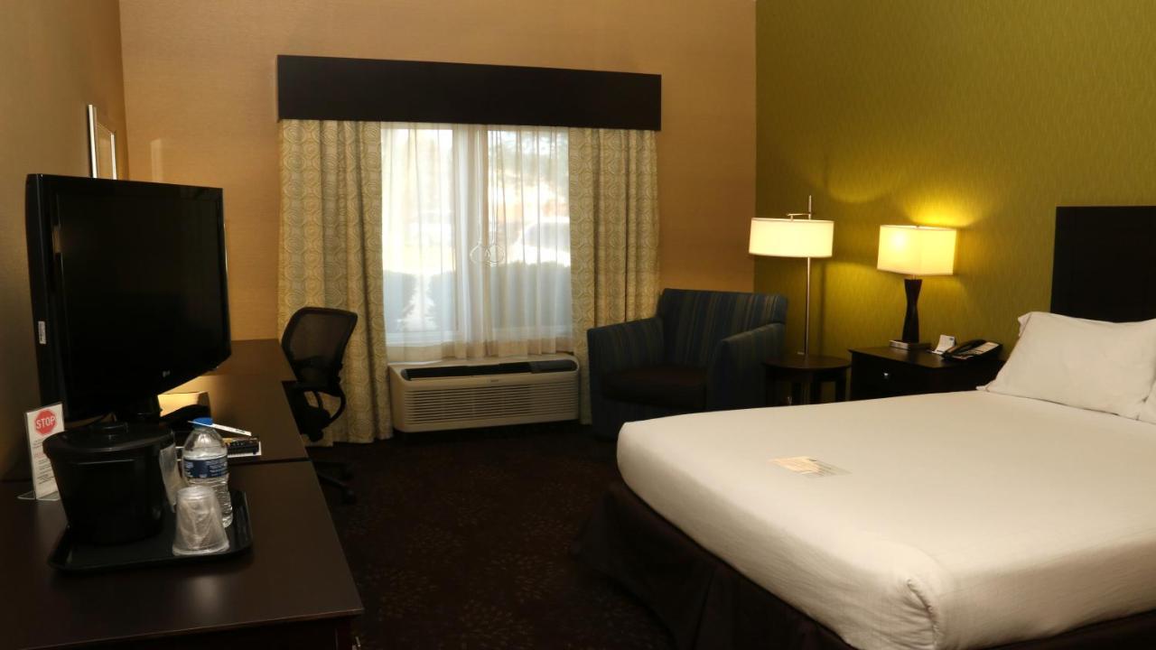Standard King Room,452726349:JPEG