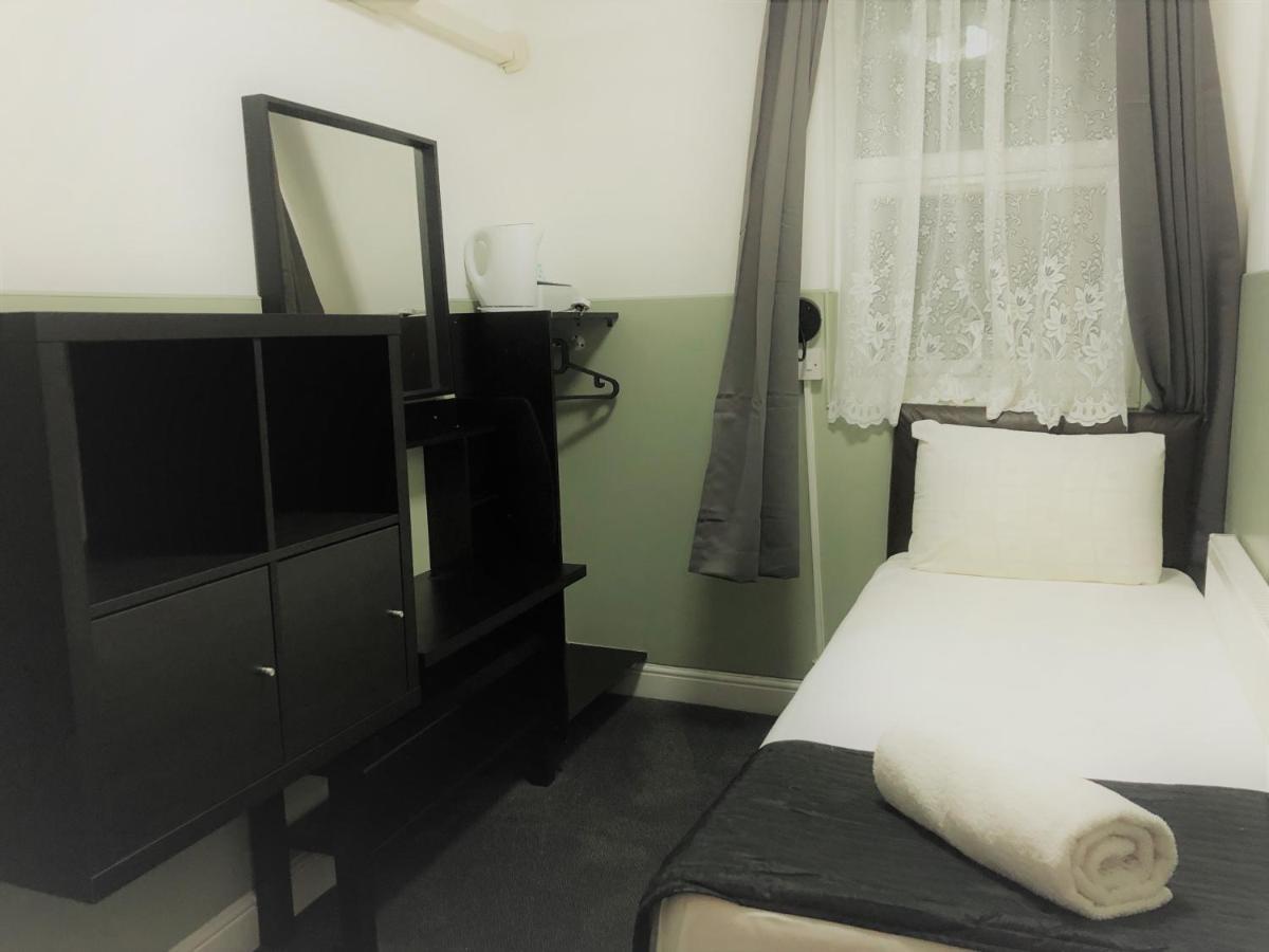 Single Room with Private External Bathroom,1111709298:JPEG