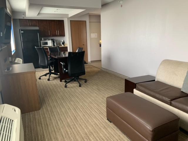 Queen Suite with Two Queen Beds,1276692775:JPEG
