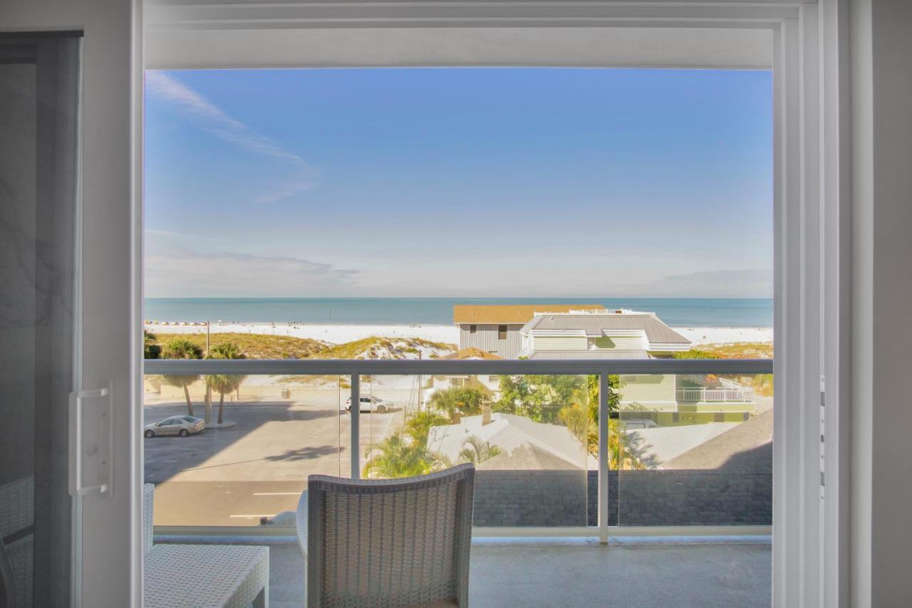Standard 2 Bedroom Suite Gulf View Lower Floor