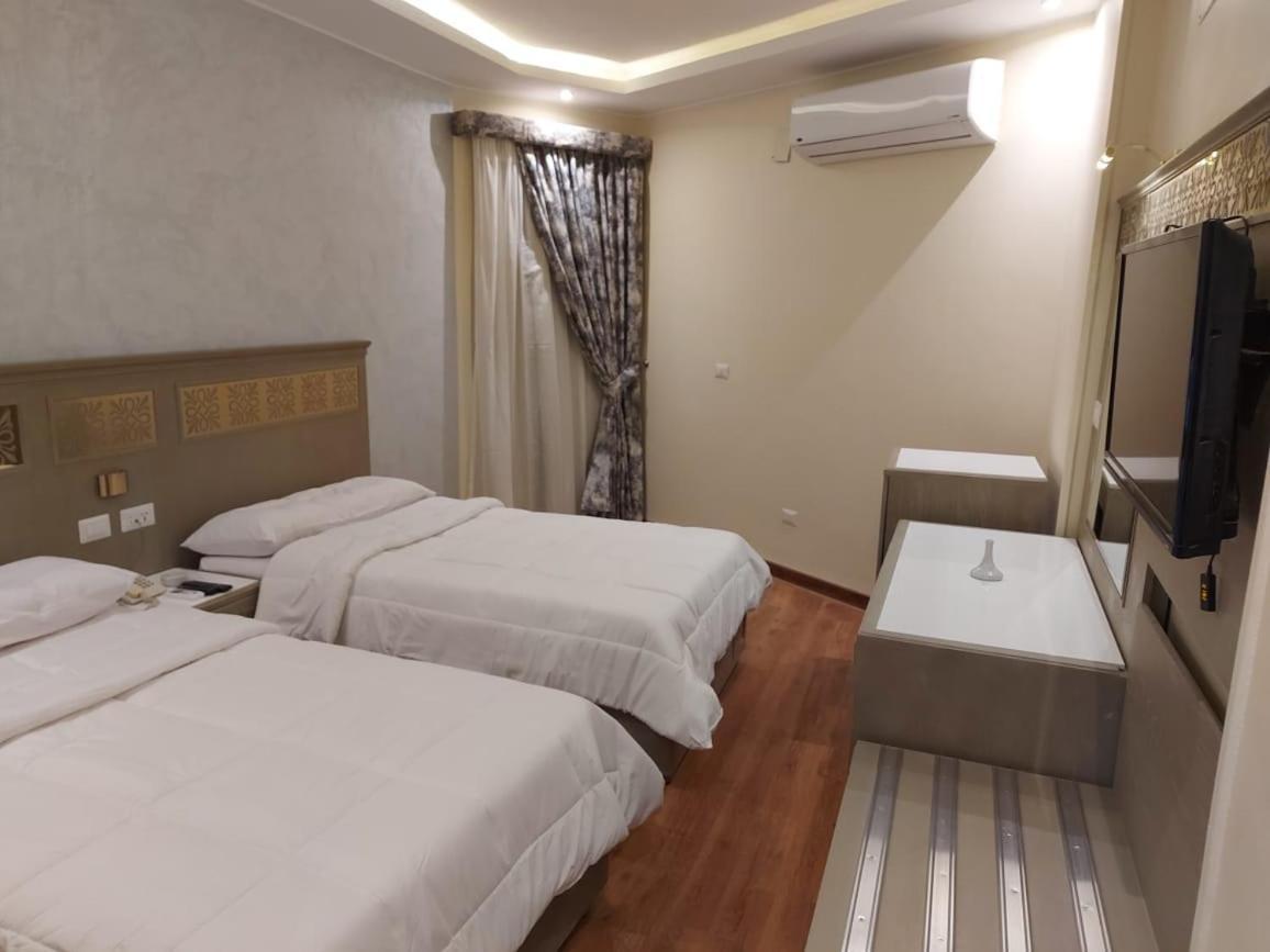 Standard Twin Room Nile View