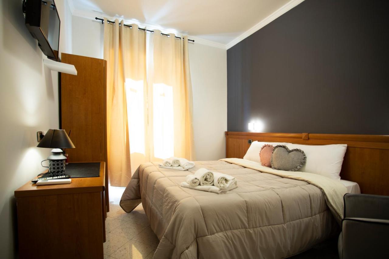 Double Room with Private Bathroom,1193346016:JPEG