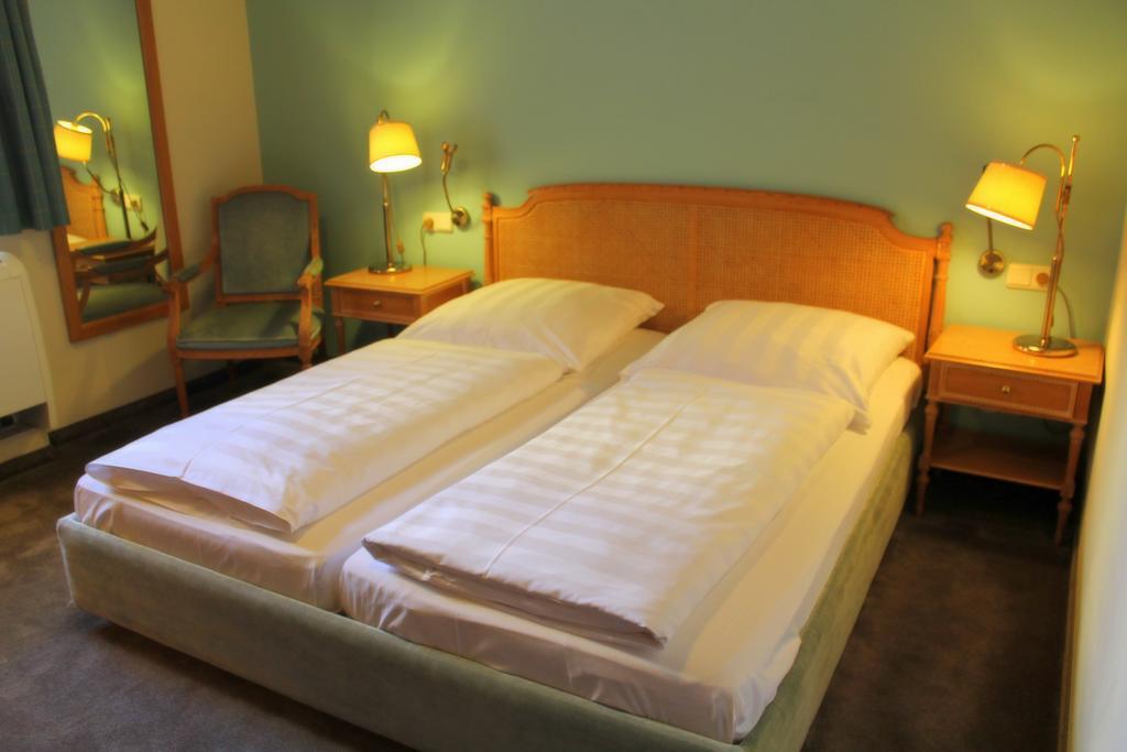 Classic Double Room