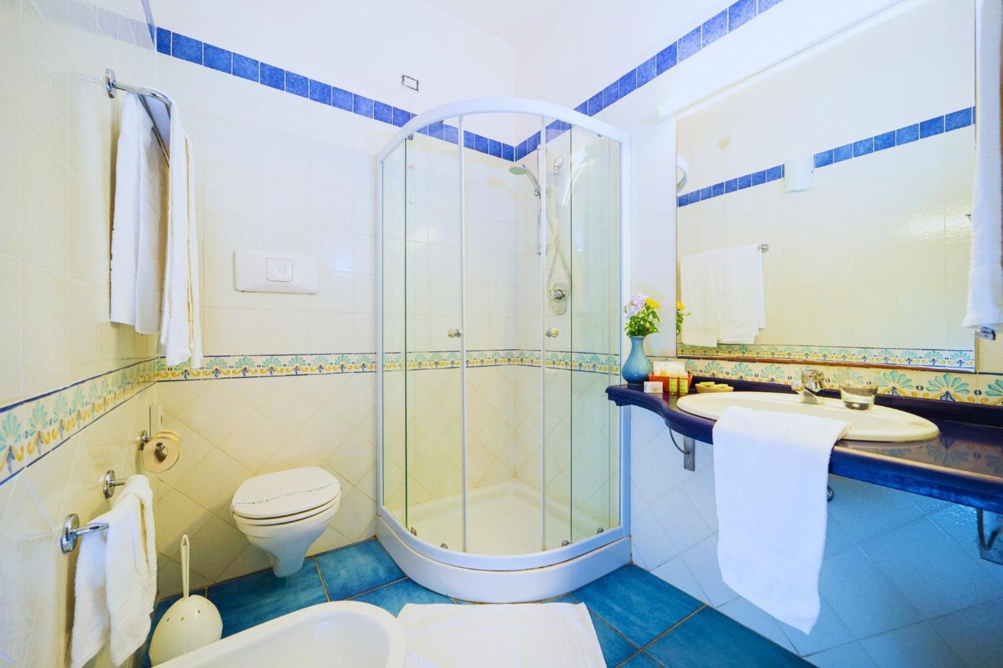 Double or Twin Room,1646892510:JPEG