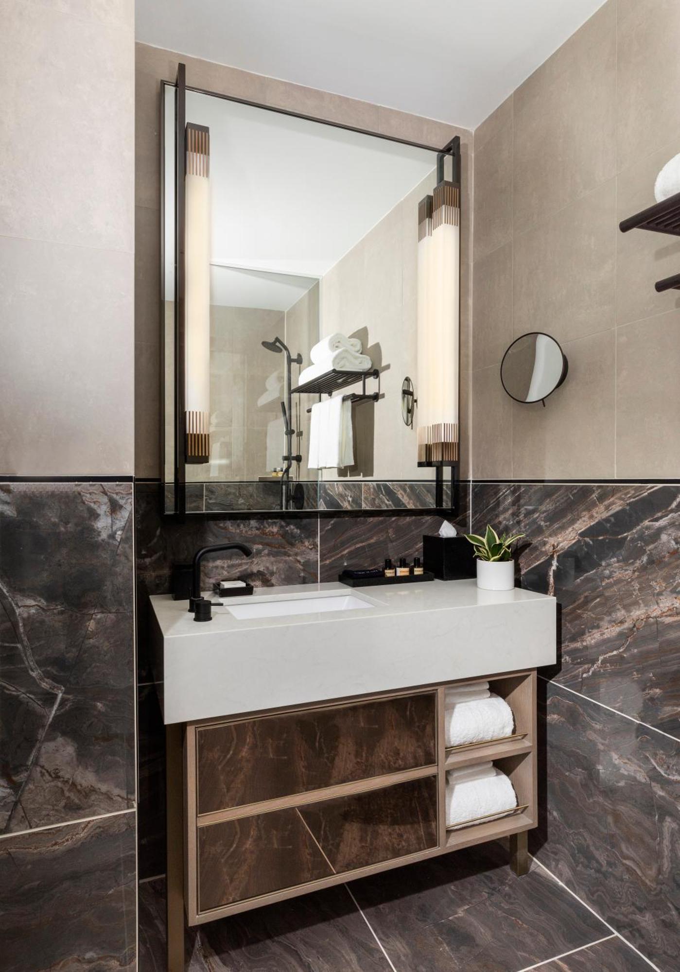 Deluxe King Room,1210920544:JPEG