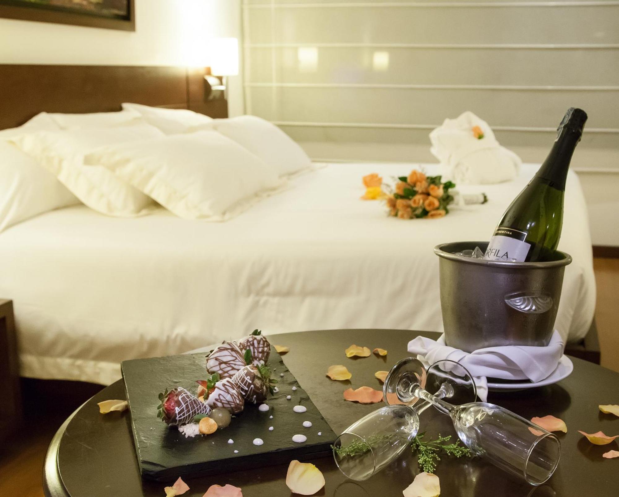 Suite, 1 cama extragrande, zona de cocina