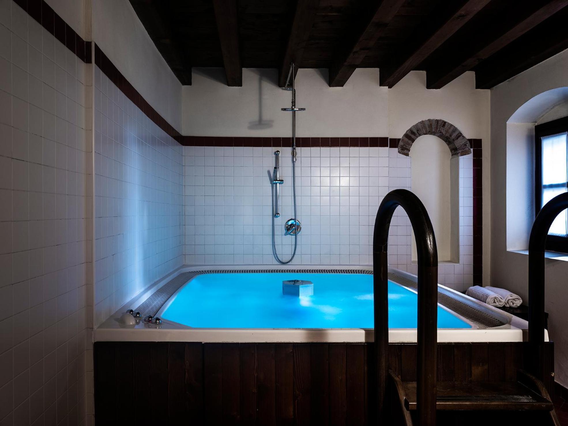 Studio Thermal Park Access