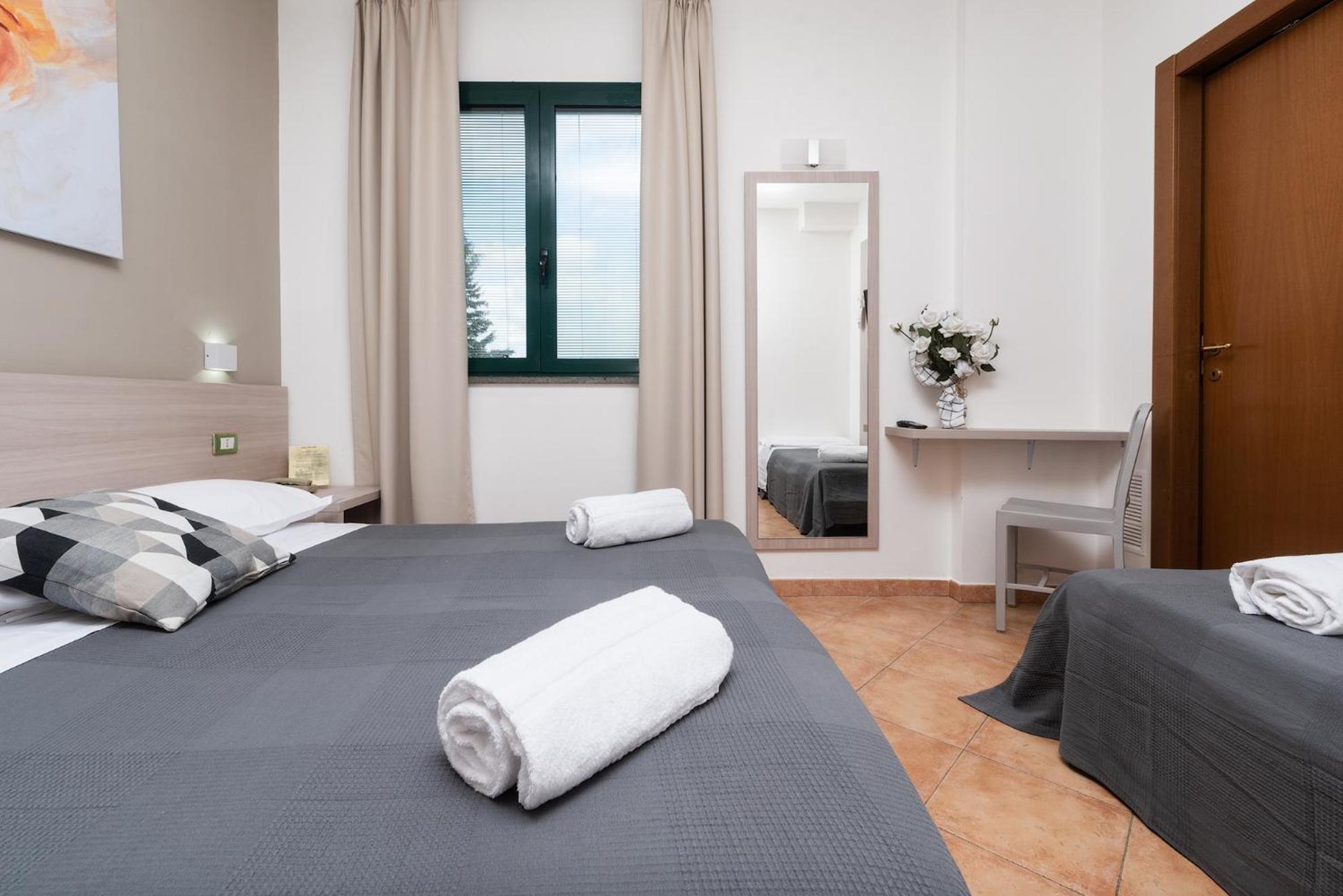 Triple Room