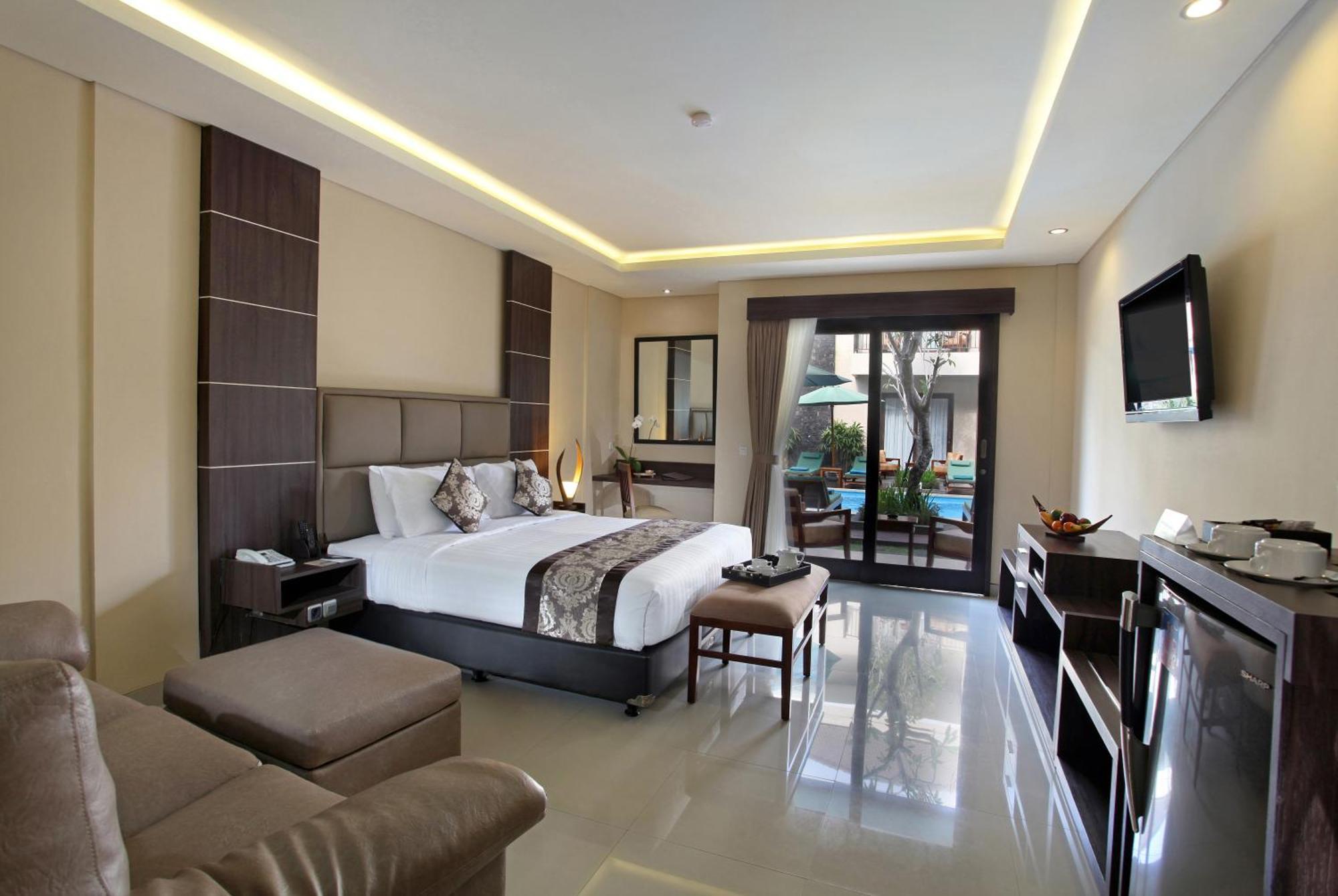 Deluxe Double Room Pool Access