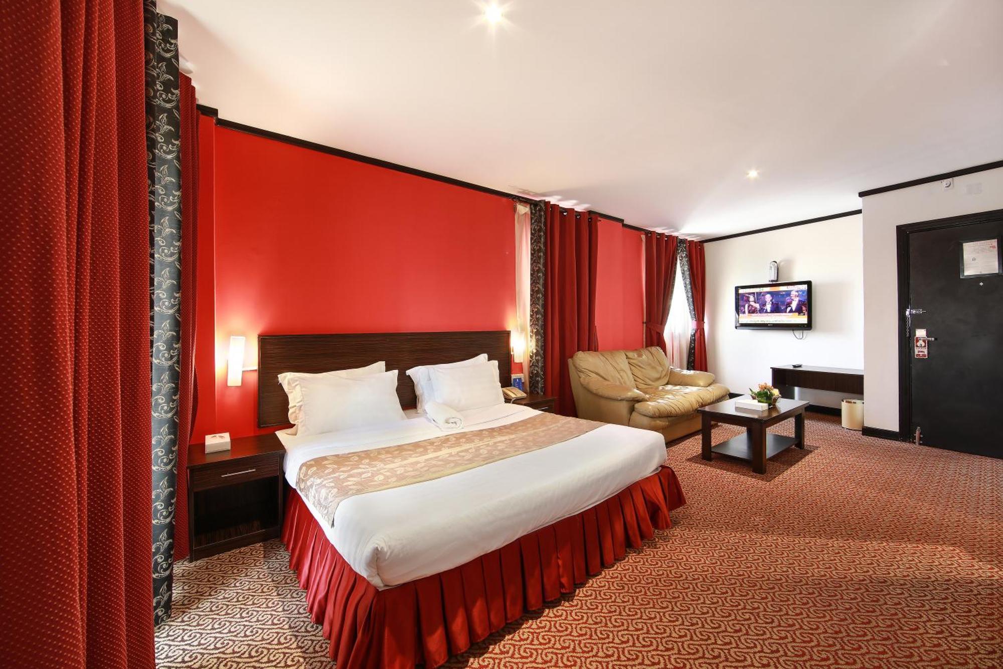 Executive Suite,1219584739:JPEG