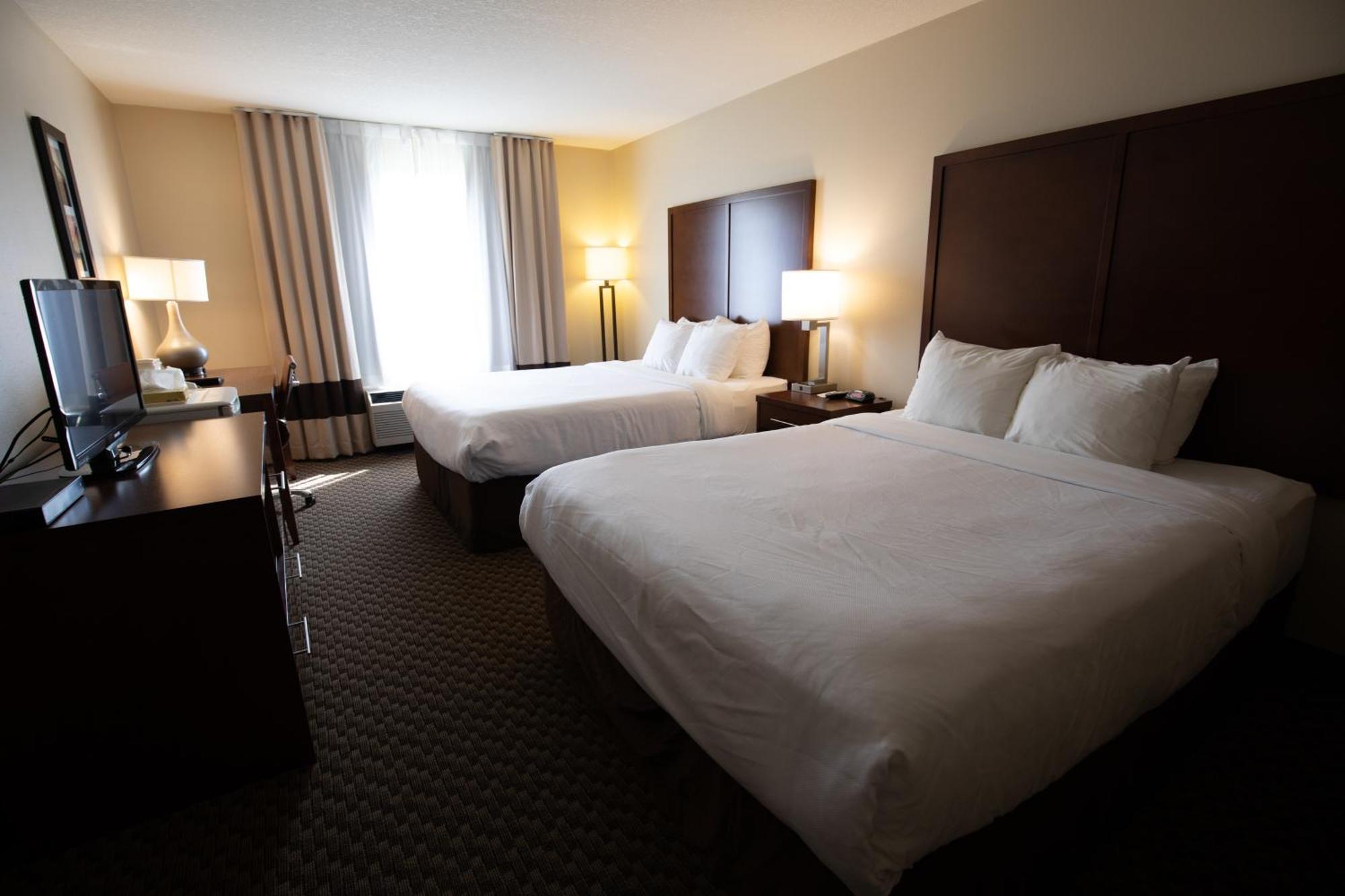 Queen Room with Two Queen Beds - Non-Smoking