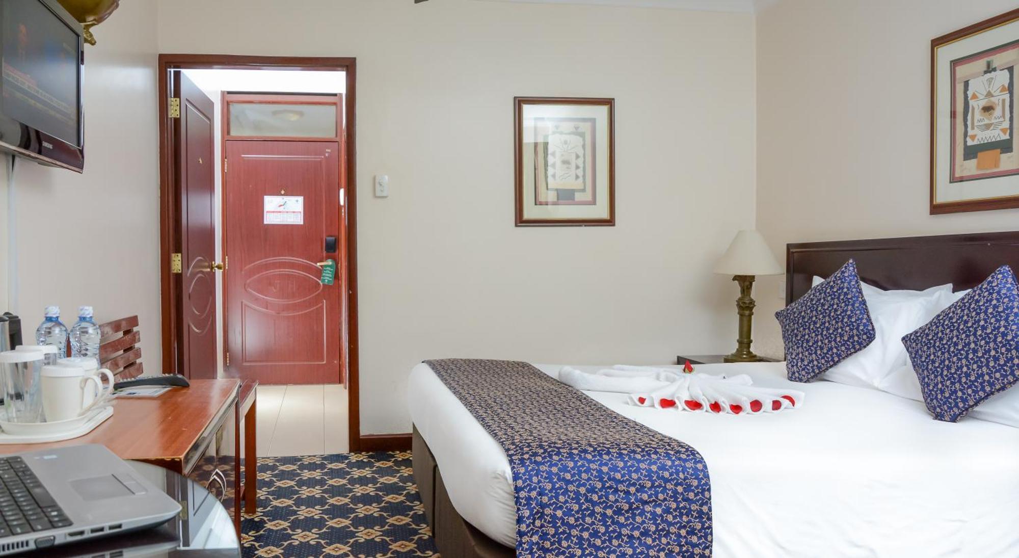 Standard Double Room,1223413651:JPEG
