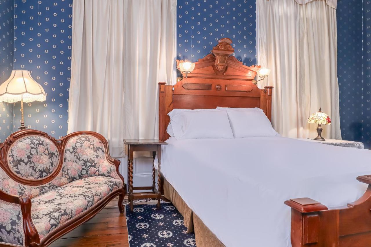 Chambre Lit Queen-Size Deluxe