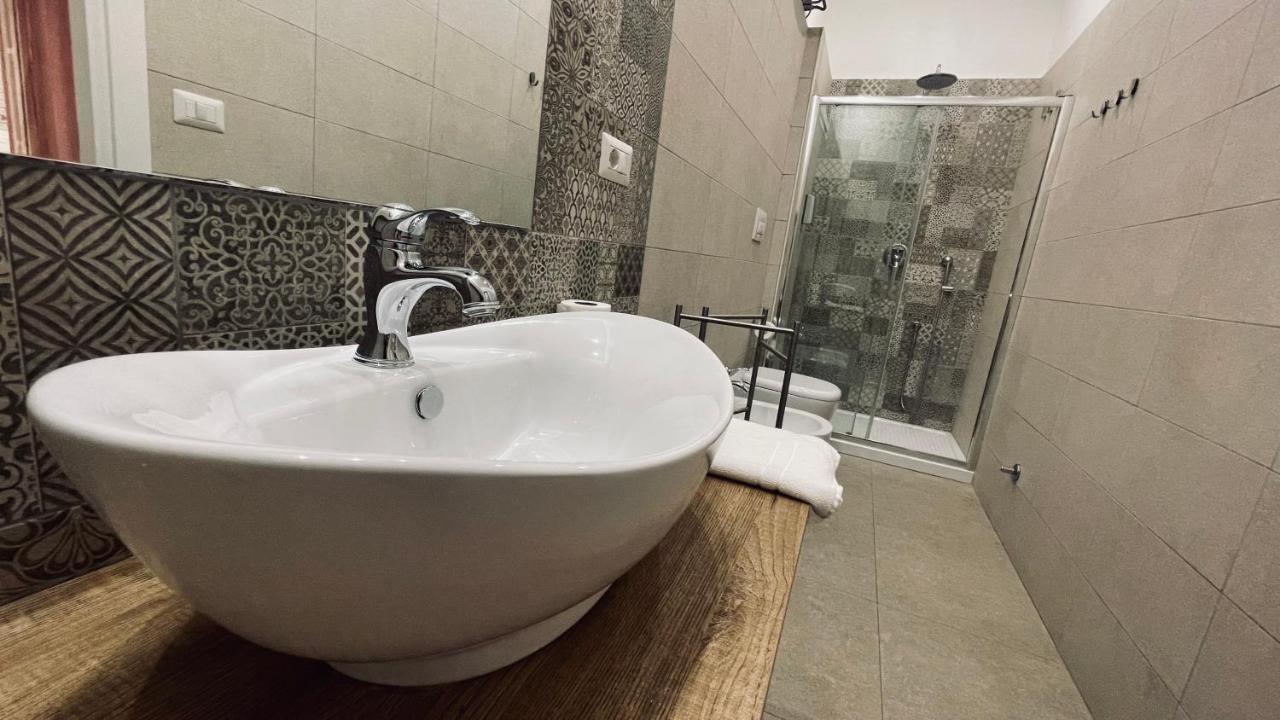 Double or Twin Room Private Bathroom