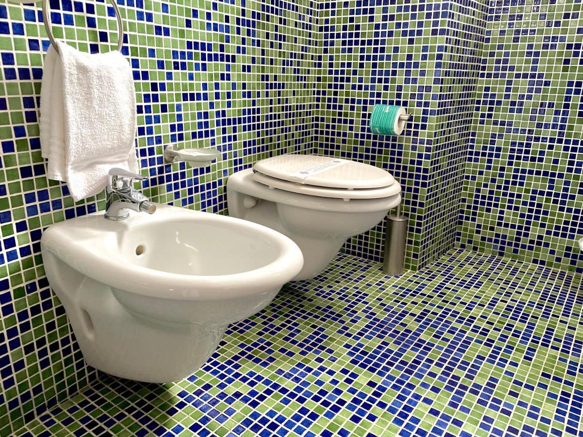 Deluxe Suite Spa Bath