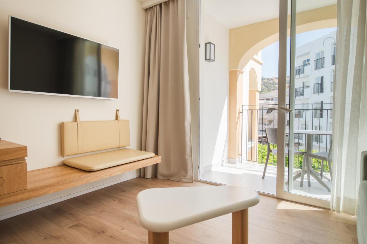 Twin Room City View