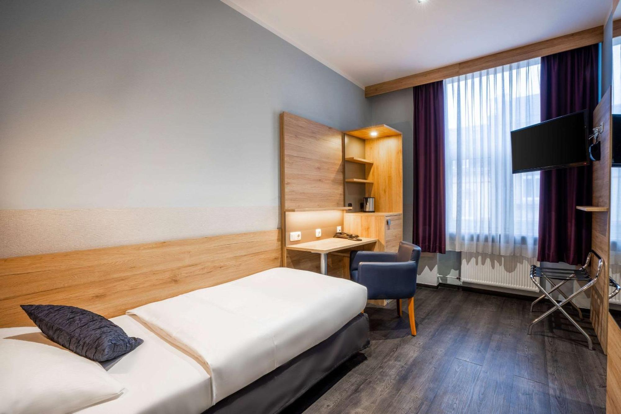 Single Room,1276926643:JPEG