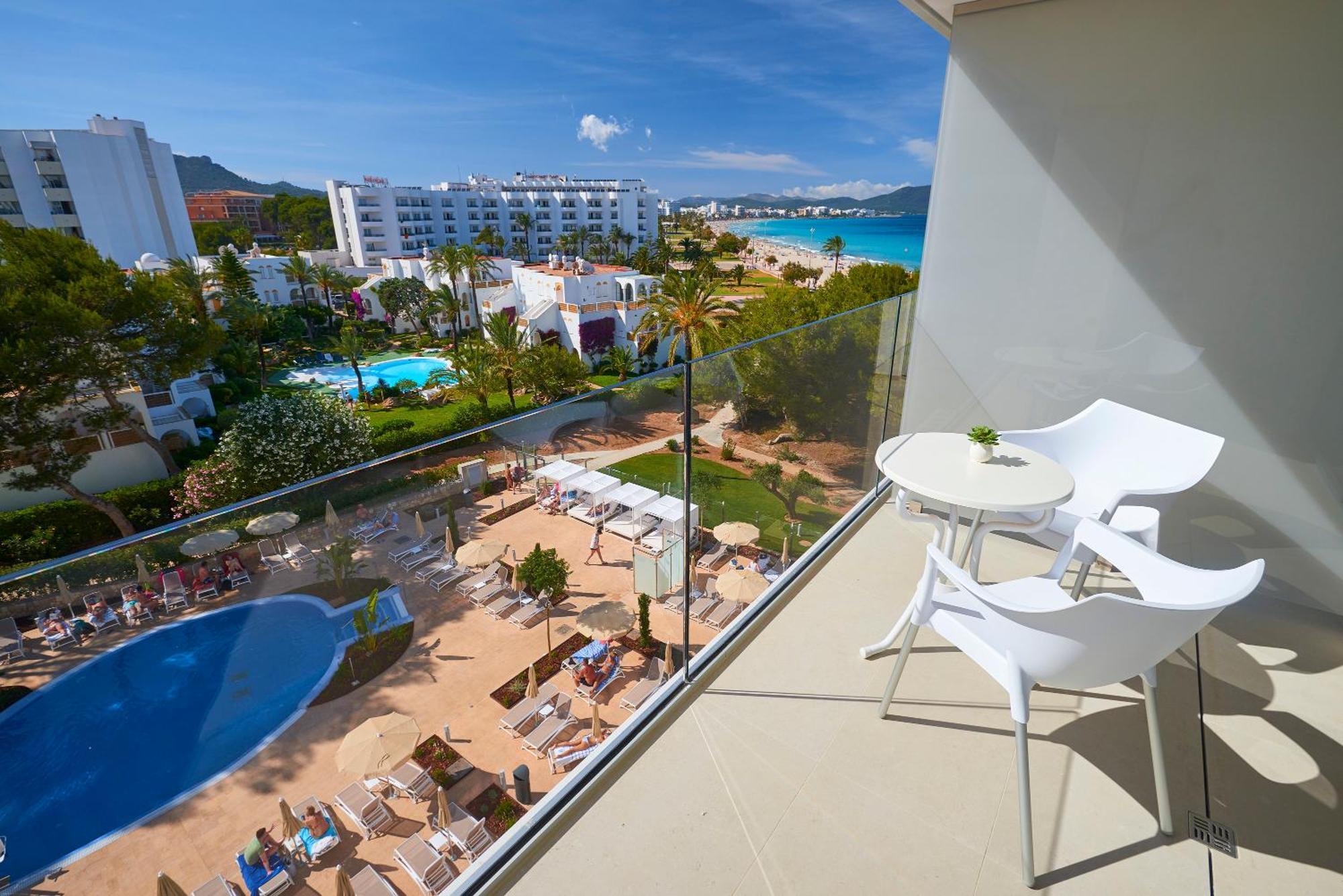 Double Room Side Sea View Pool View