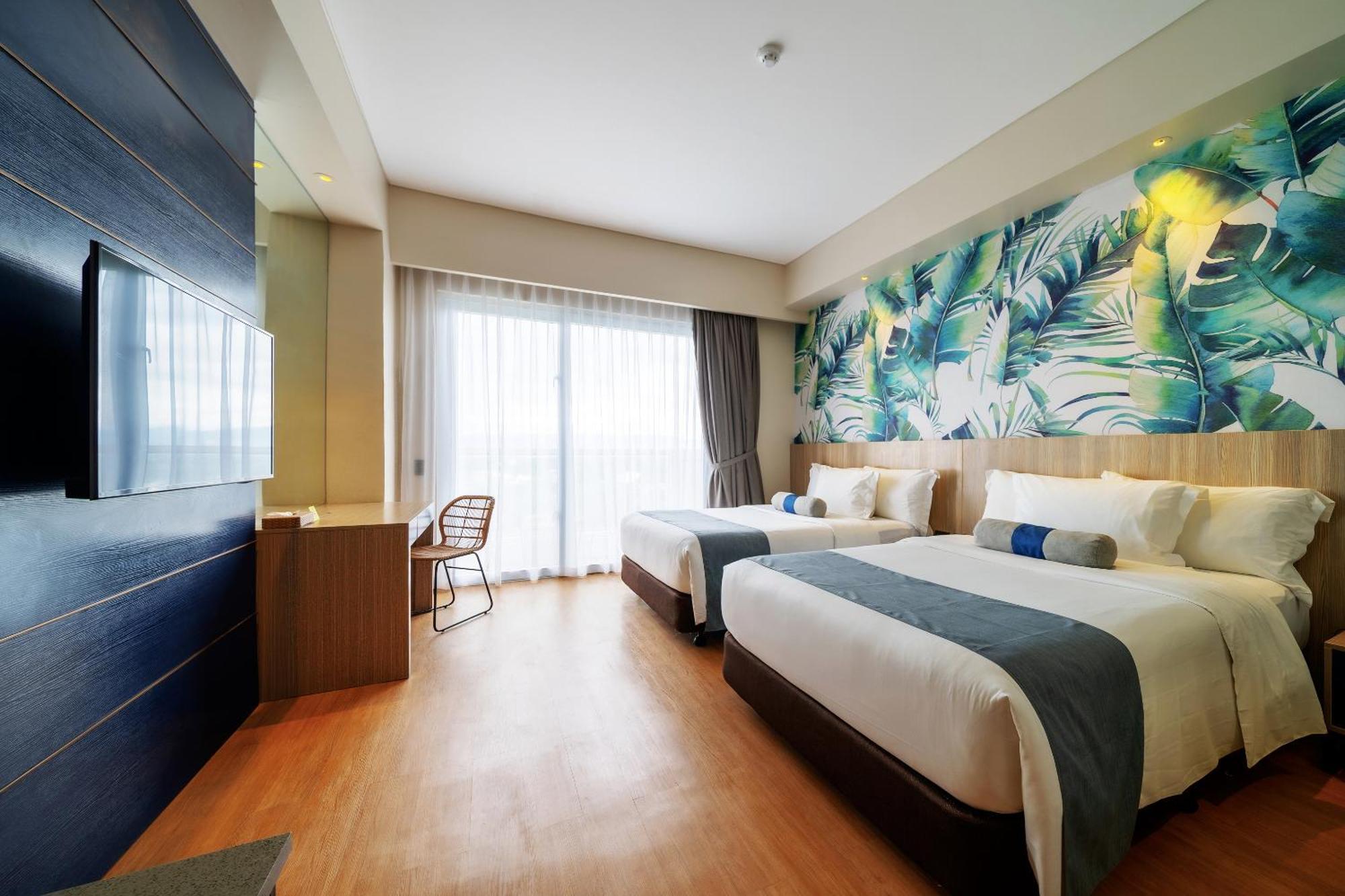 Solea Palm City View