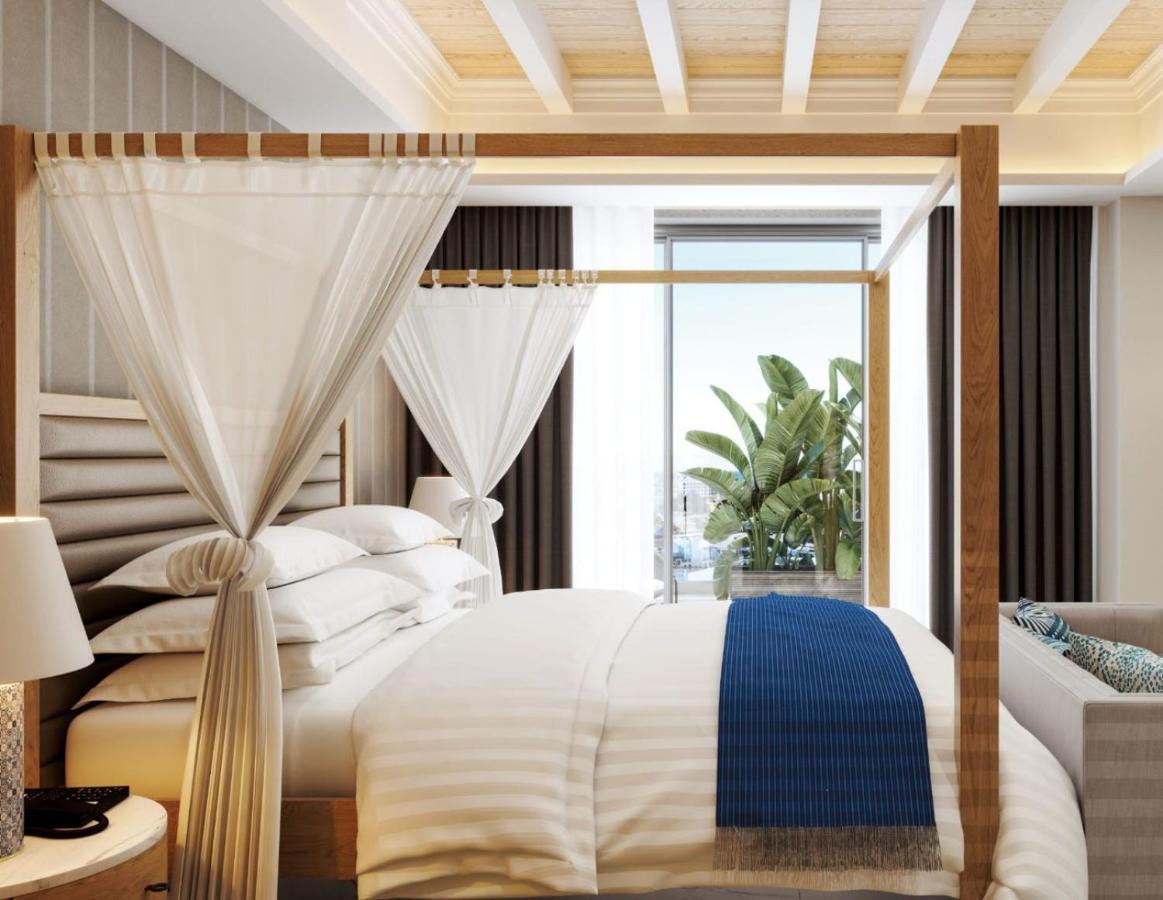 Panoramic Suite Pool & Sea View