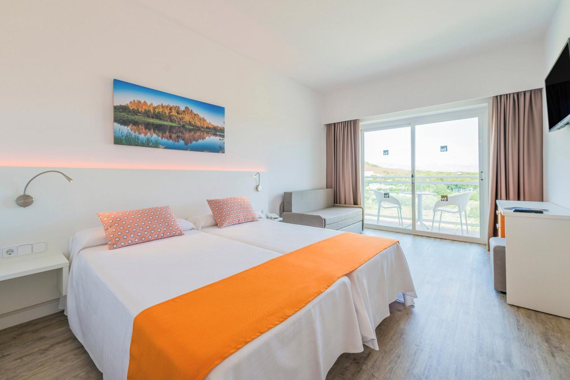 Double Room Mountain View