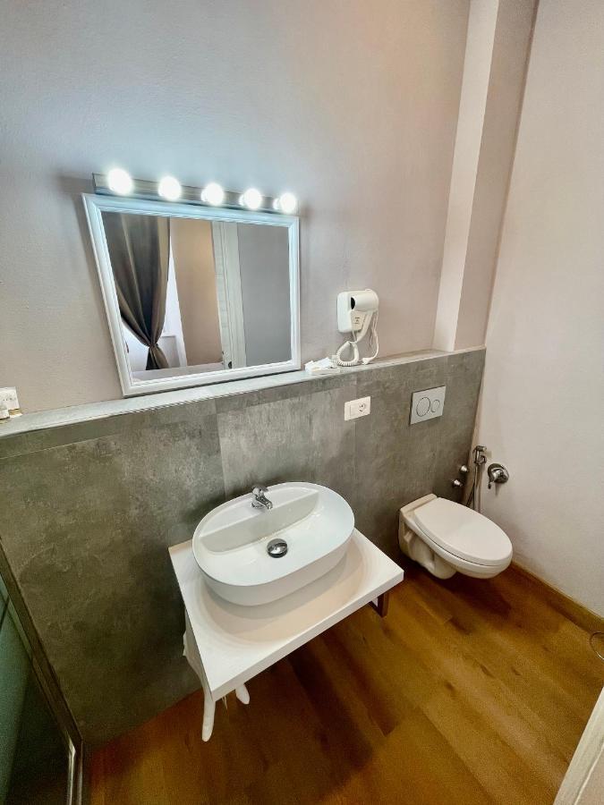 Double Room Private Bathroom