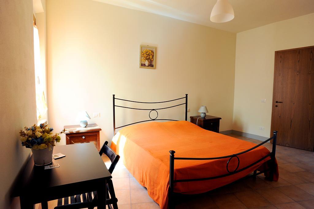 One-Bedroom Apartment,132473835:JPEG