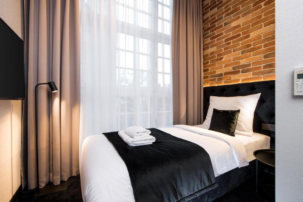 Small Single Room