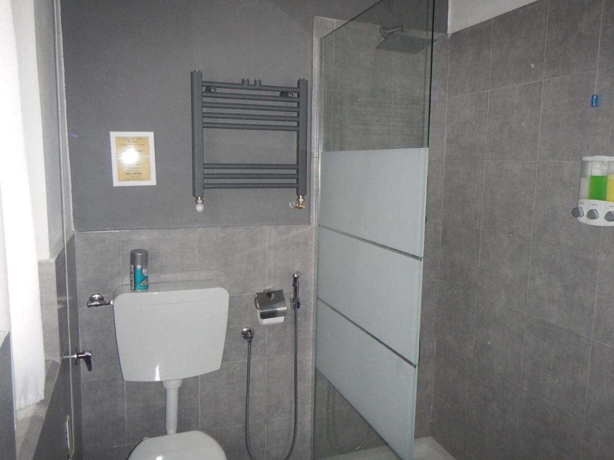 Triple Room Private Bathroom