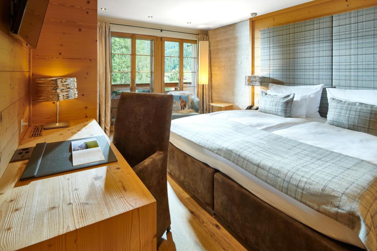 Superior Double Room with Balcony and Mountain View,28069646:JPEG