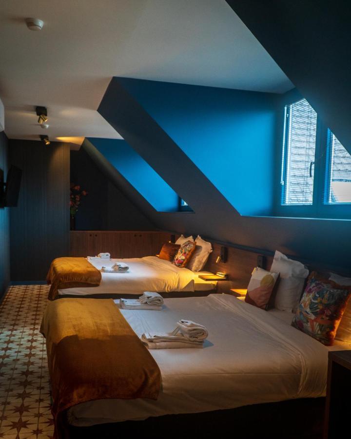 Classic Quadruple Room