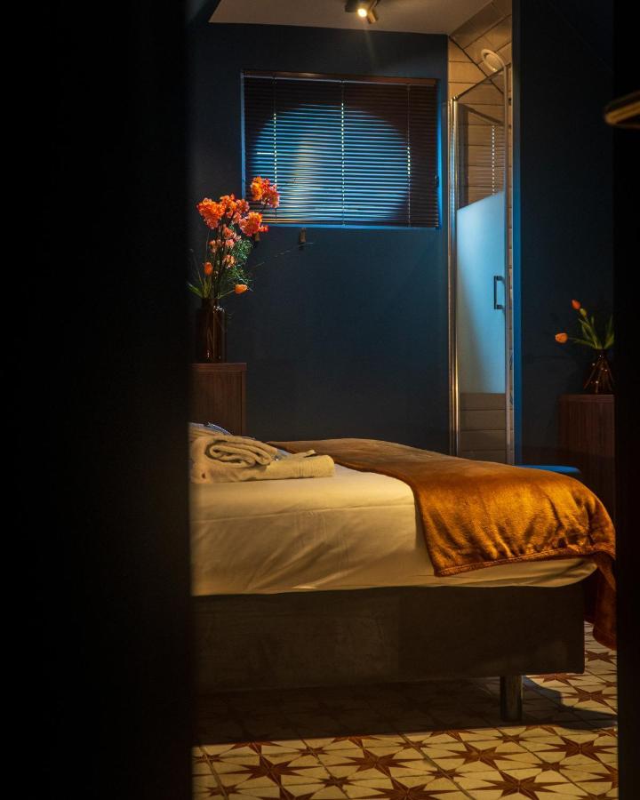 Double Room Private Bathroom