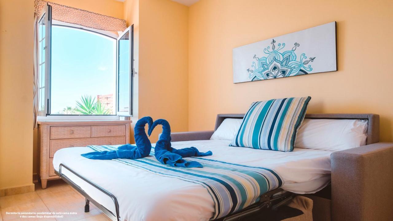 Two-Bedroom Apartment Sea View