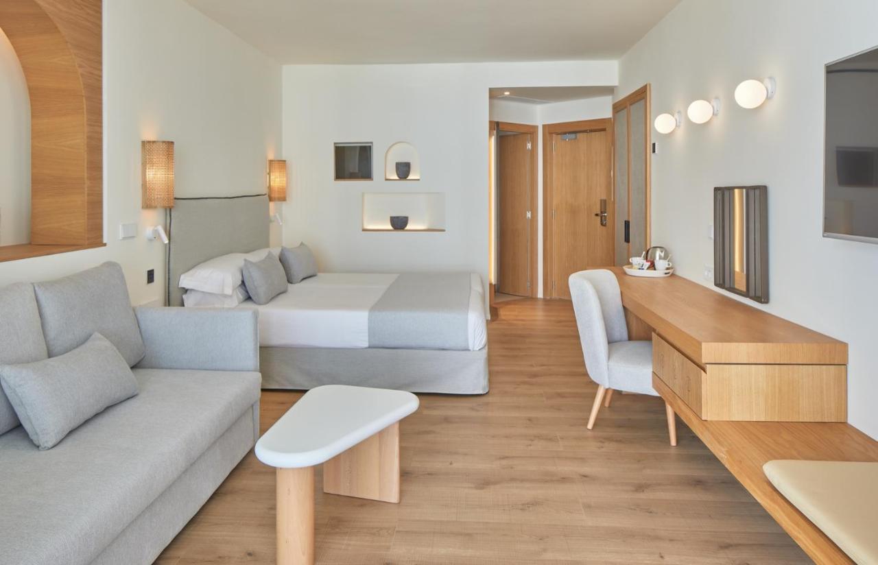 Twin Room City View