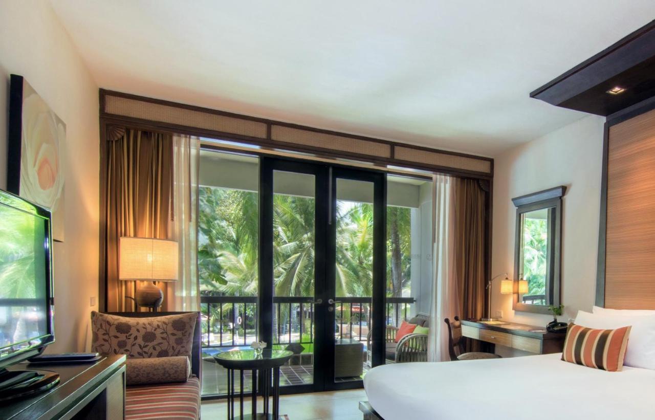 Tropical Deluxe Pool Twin Bed,1417106907:JPEG