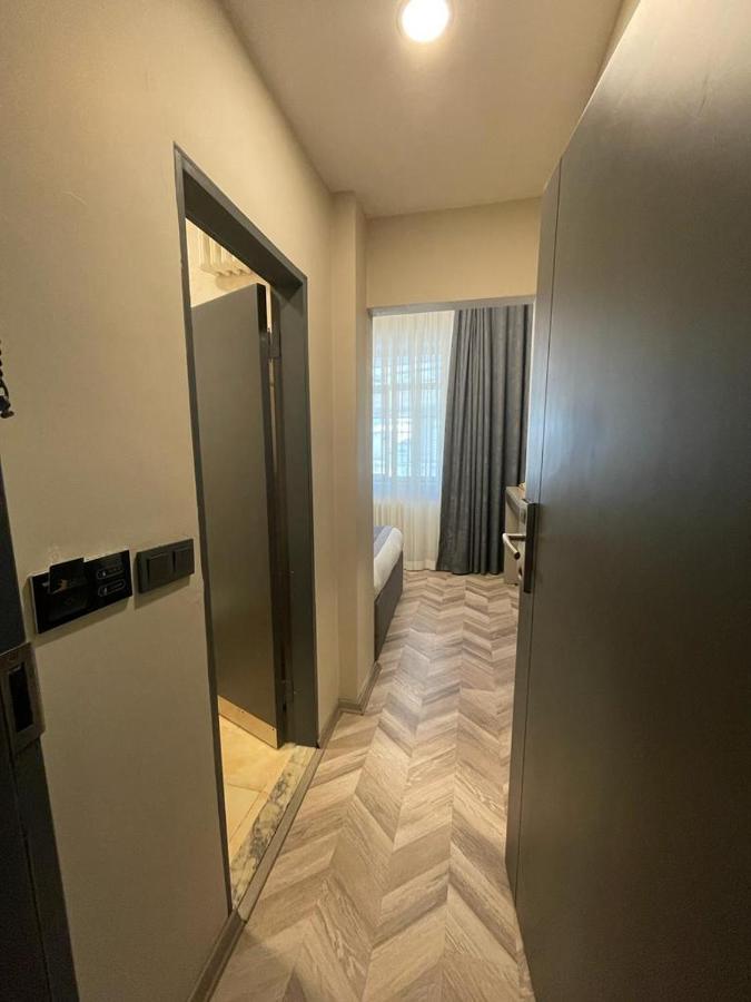 Twin Room,1421822778:JPEG