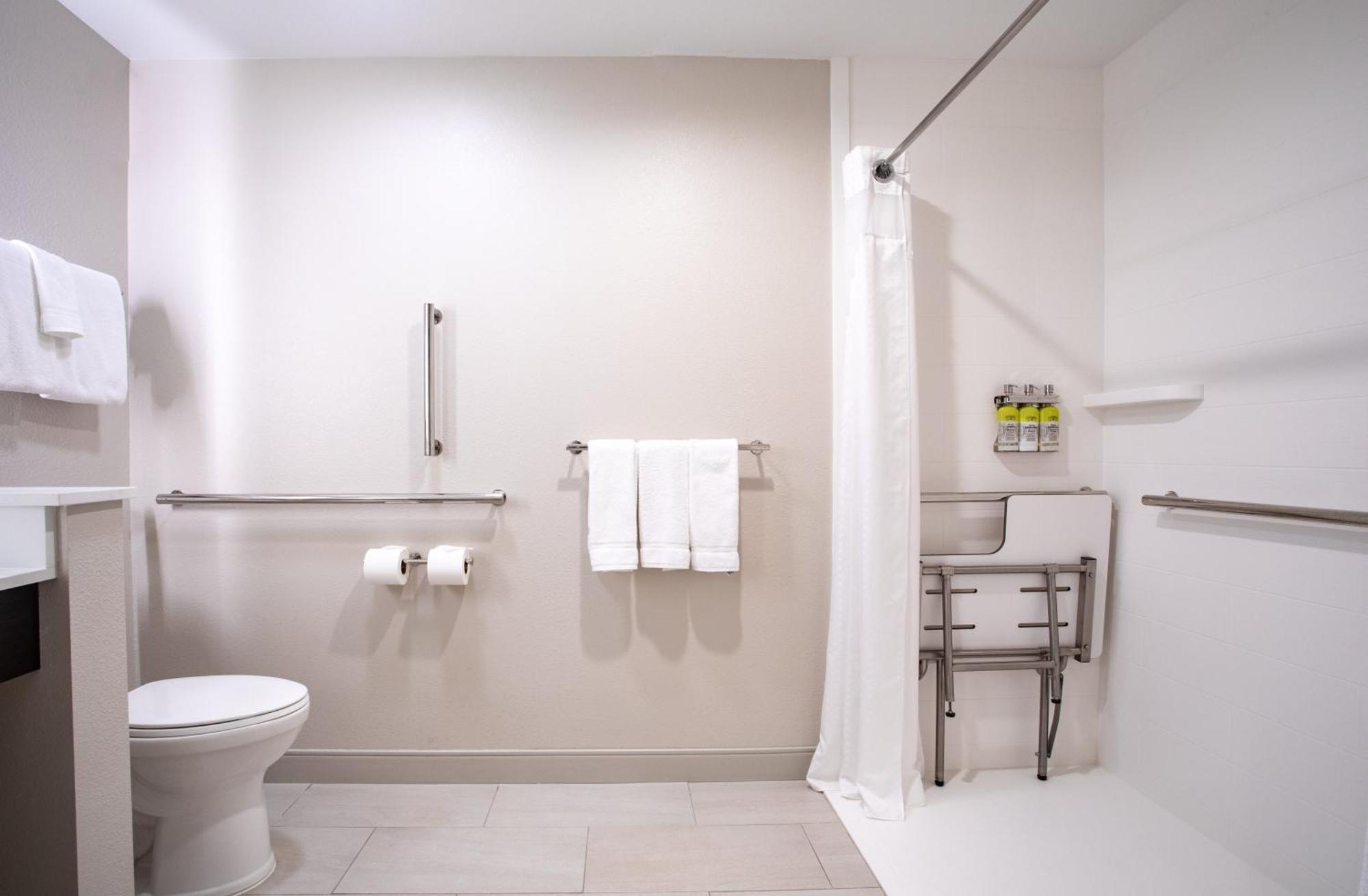 King Room with Mobility Accessible Shower - Non-Smoking,1028404192:JPEG