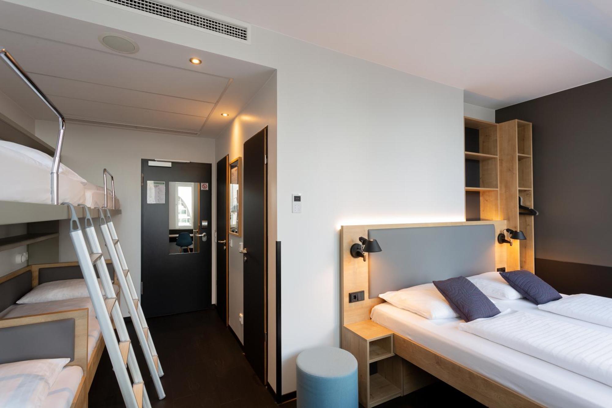 Six-Bed Room