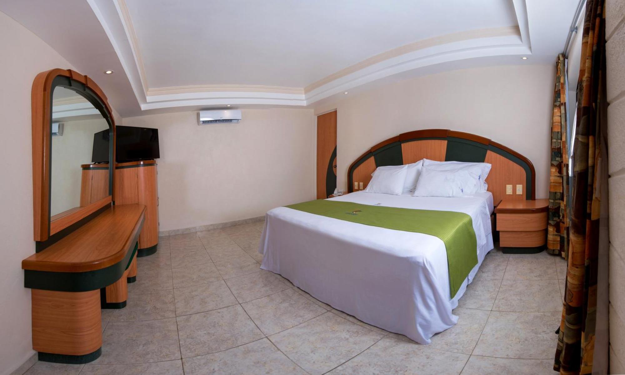 Doppelzimmer mit extra großem Bett