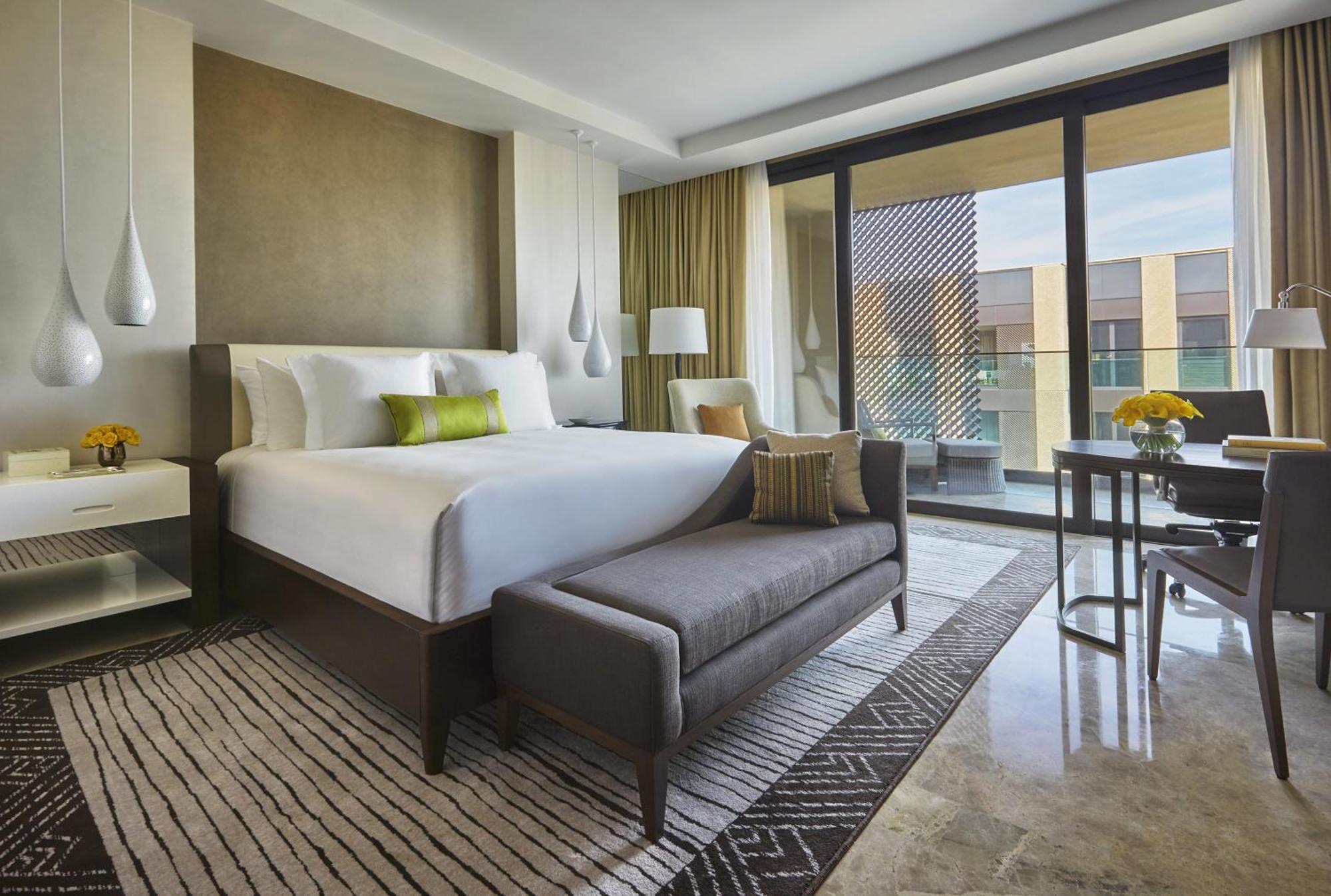 Grand Premier Room king bed
