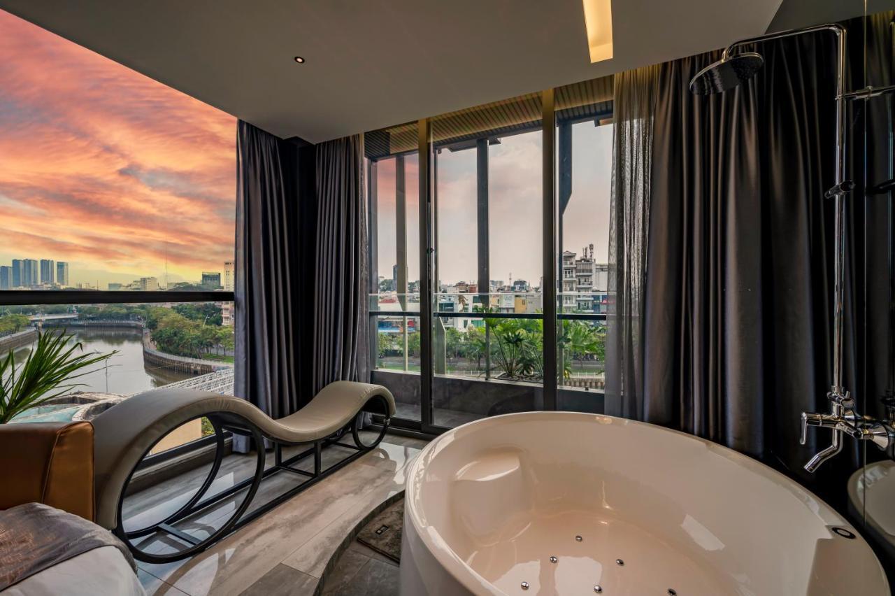 Single Room Lake View