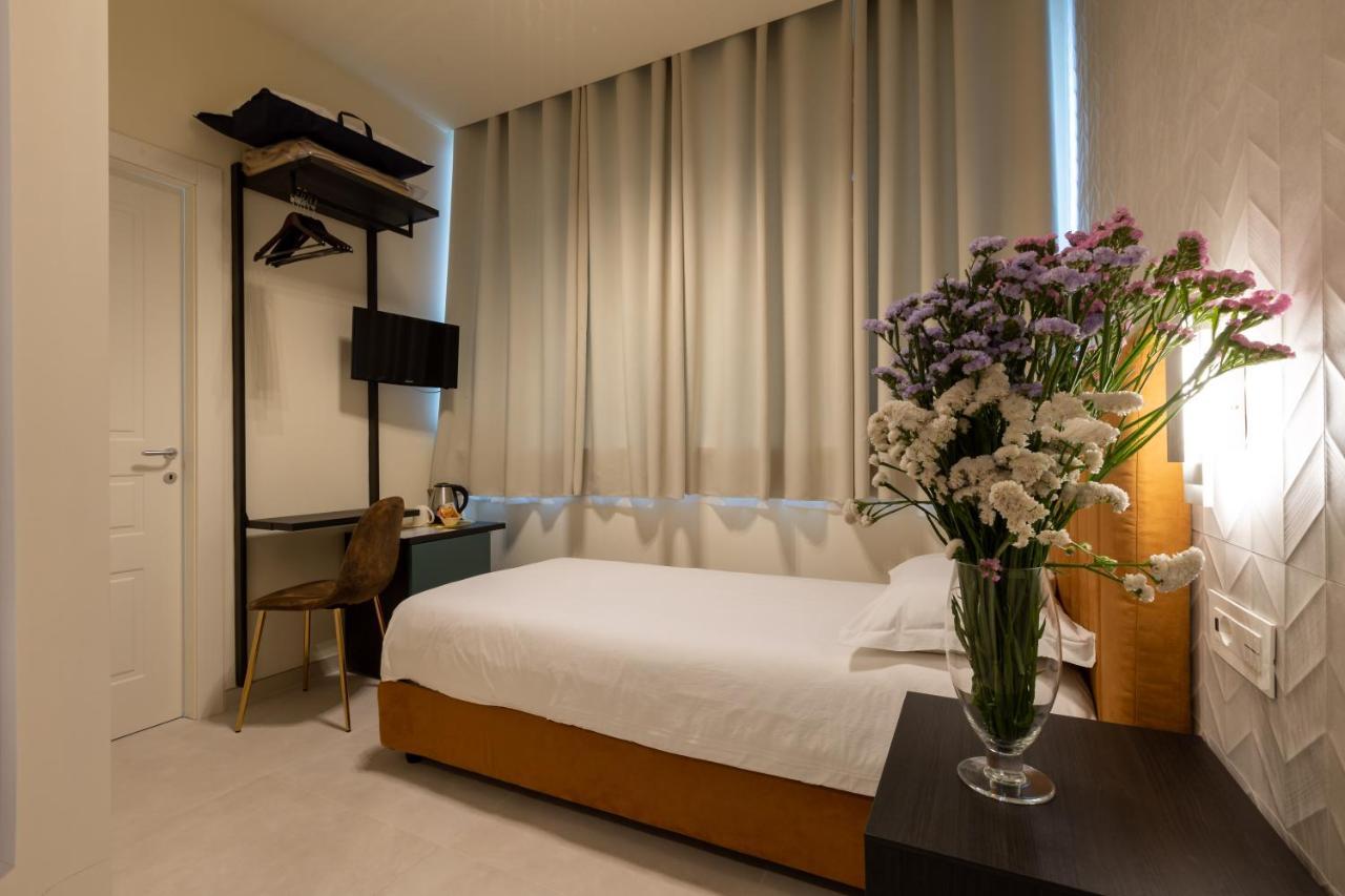 Single Room Private Bathroom